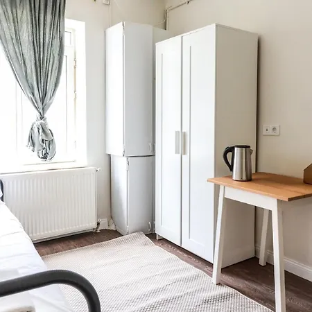 Modern Studio Flat Near Moda Shore Apartman